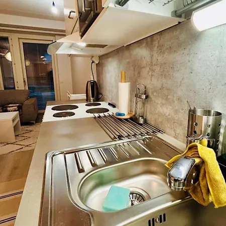 Convenient Airport Beside Big Mall Vantaa