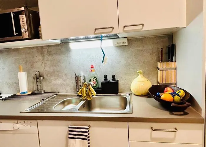 Convenient Airport Beside Big Mall *