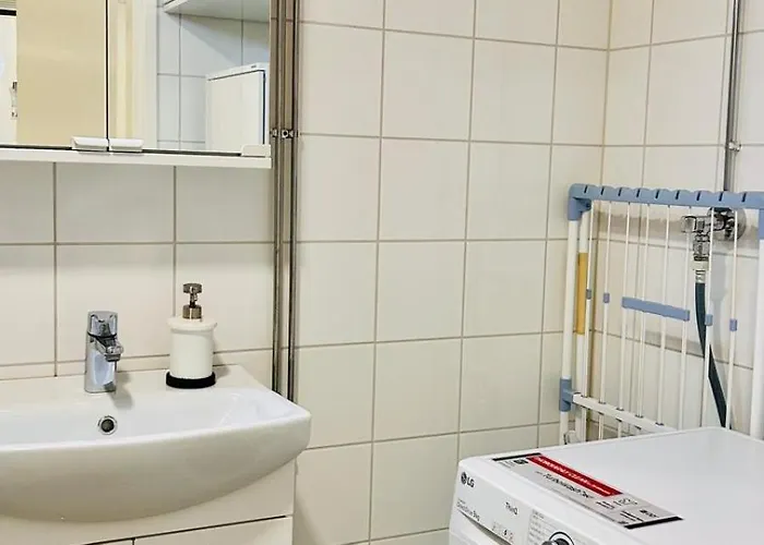 Convenient Airport Beside Big Mall *