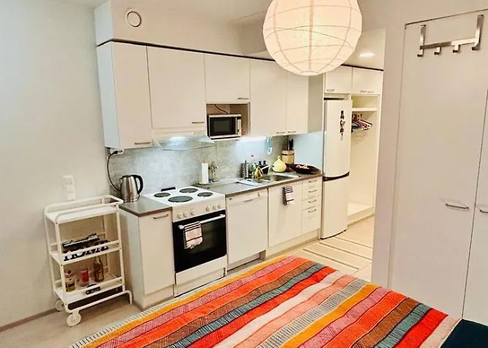 Апартаменты Convenient Airport Beside Big Mall Вантаа