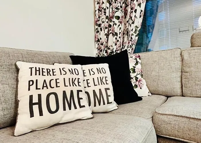 Convenient Airport Beside Big Mall Апартаменты Вантаа