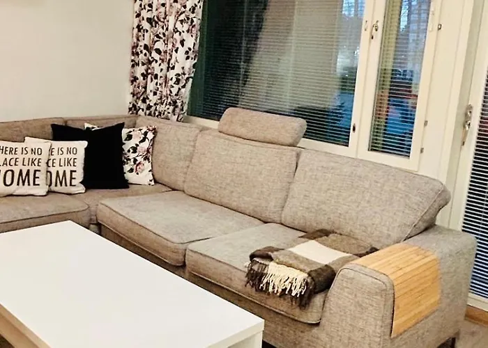 Convenient Airport Beside Big Mall Апартаменты Вантаа