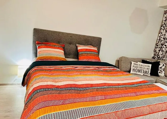 Convenient Airport Beside Big Mall Апартаменты Вантаа